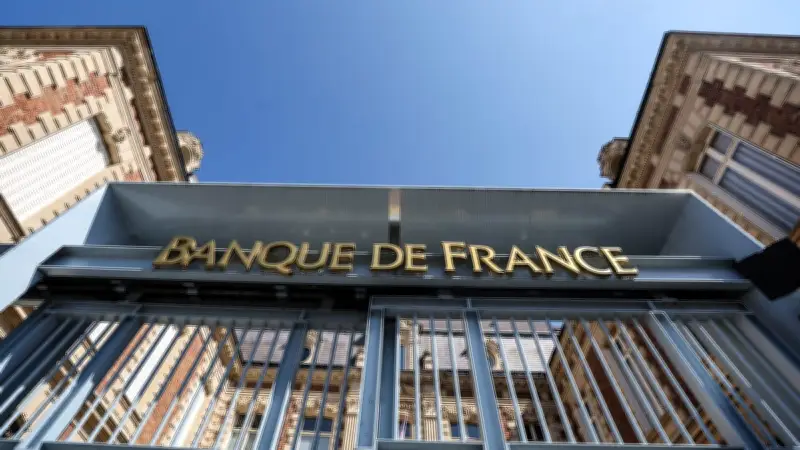 Surendettement en Occitanie : les classes moyennes s'appauvrissent dans le Gard et l'Hérault