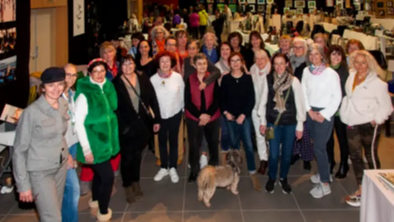 Talents de femmes à Uzès : l'art au féminin célèbre leadership et confiance