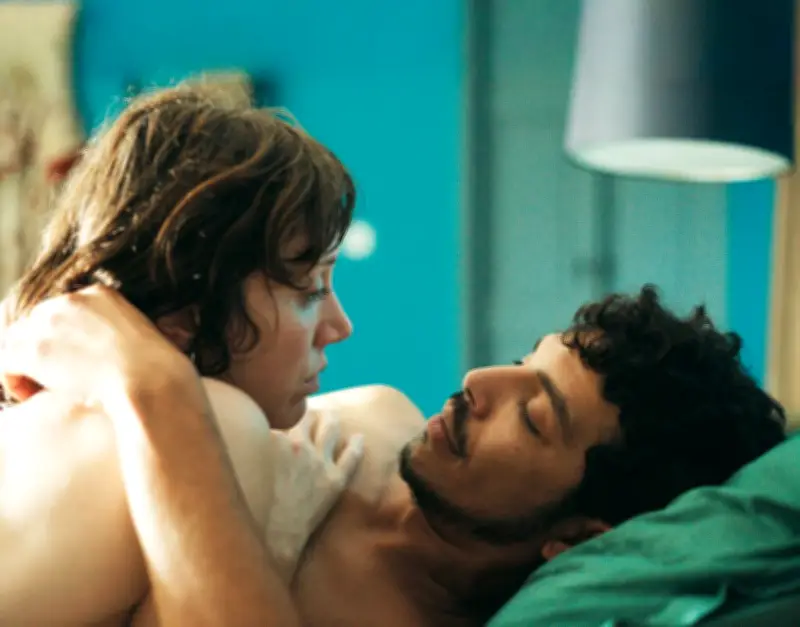 Tanger : Liaisons dangereuses et collisions sociales derrière les palmiers