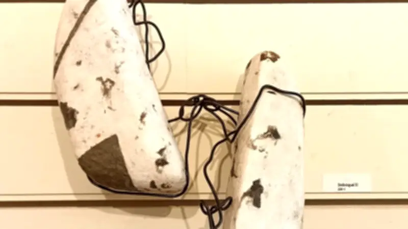 Tatiana Rozenblat expose ses œuvres en papier au Café déco de Capestang