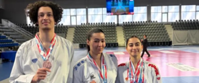 Team Ouissa Karaté : triplé de médailles aux championnats de France universitaire