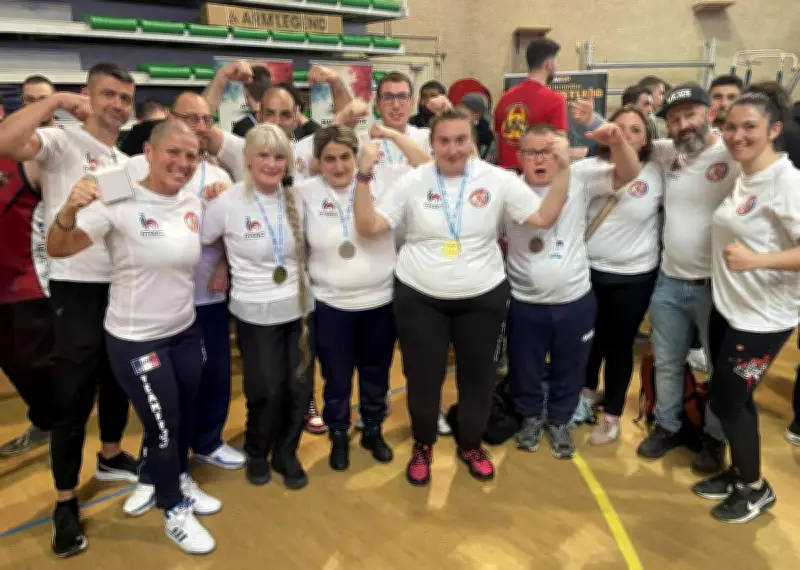 TeamFF33 : des athlètes handicapés font l'histoire au championnat de France de bras de fer
