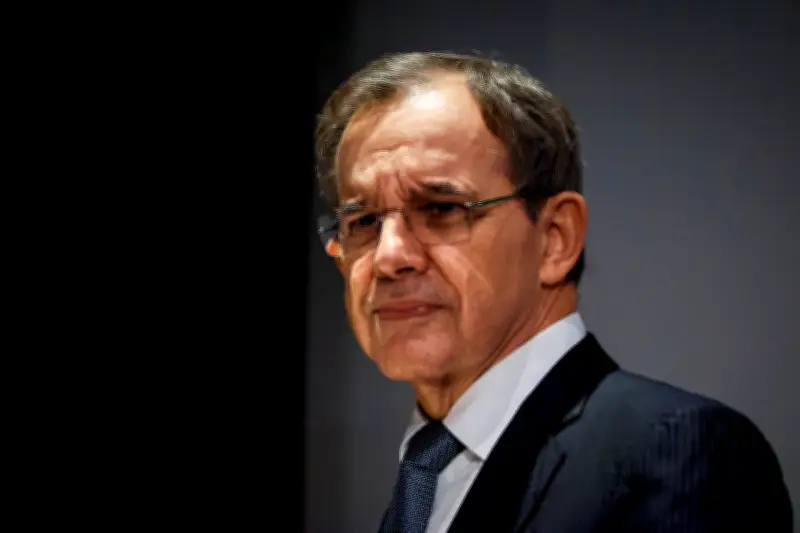 Thierry Mariani face à Sarah Knafo : la campagne parisienne du RN mise en péril