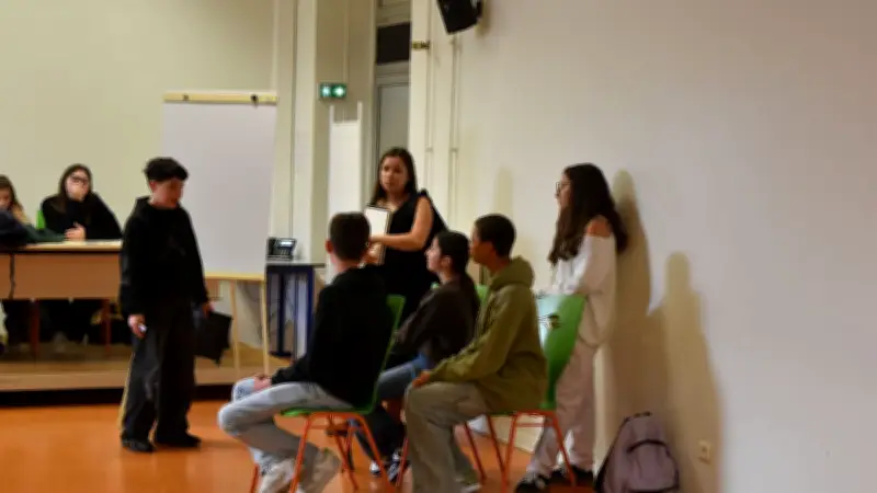 Théâtre forum au collège : des élèves s'engagent contre le harcèlement scolaire