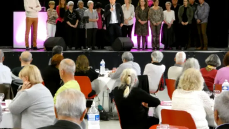 Thézan-lès-Béziers célèbre ses aînés lors d'un repas convivial rassemblant 212 convives