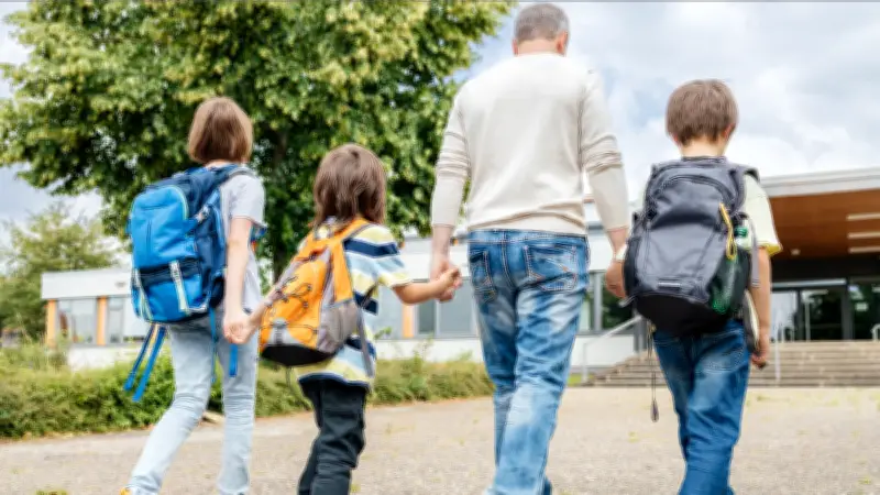 Toulouse sanctionne les retards à la sortie des écoles : 30 euros d'amende dès 2025