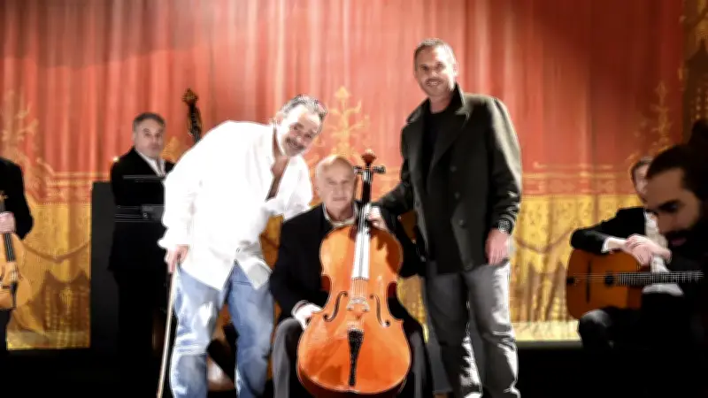 Tournage à l'Opéra-Comédie : Jeremy Banster dirige son film comme un chef d'orchestre