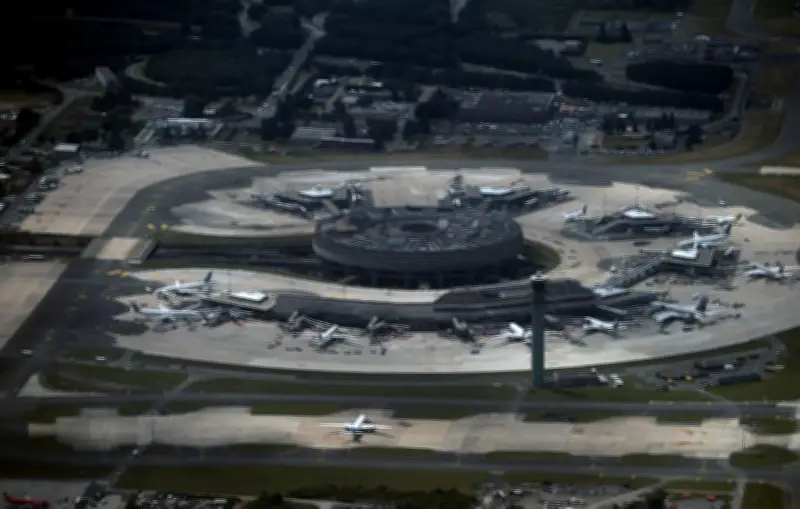 Trafic de stupéfiants : saisies doublées dans les aéroports parisiens en 2025