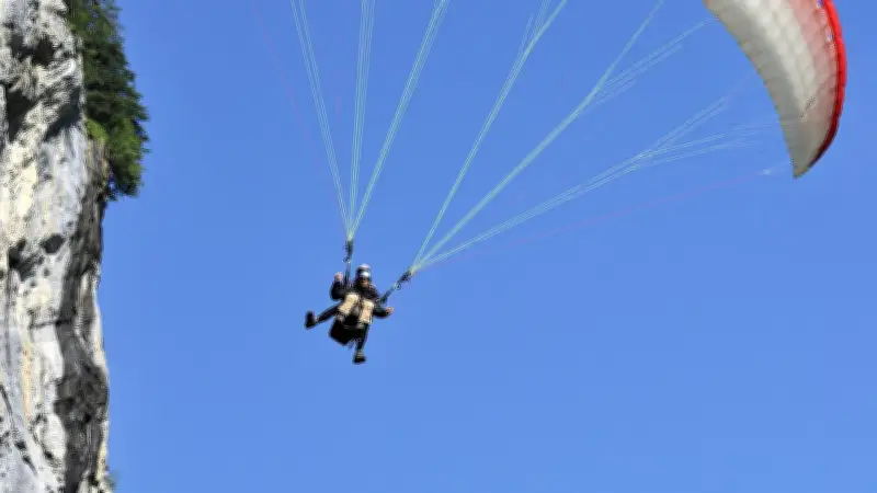 Tragédie en parapente à Tenerife : une jeune femme de 28 ans décède après un vol en tandem