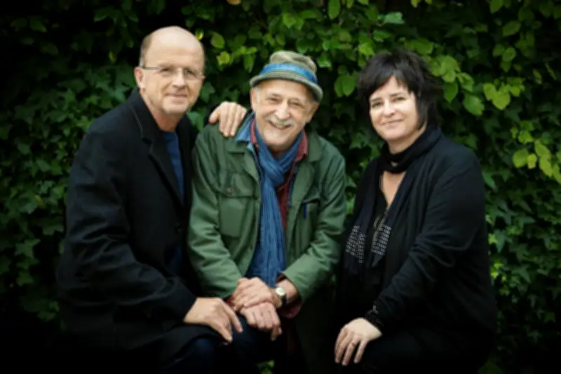 Trenet revisité en trio jazz : un hommage virtuose 25 ans après sa disparition