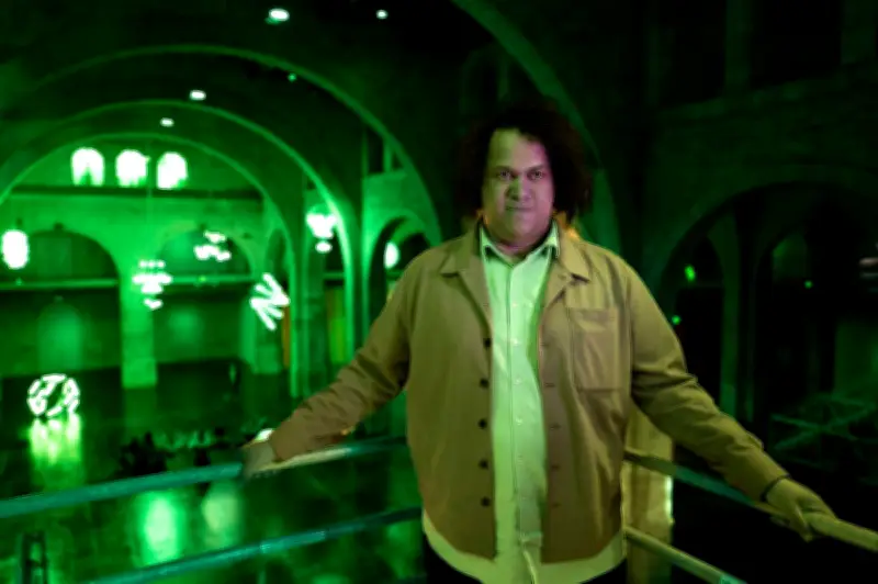 Trevor Yeung au CAPC de Bordeaux : une exposition monographique entre monumentalité et poésie mélancolique