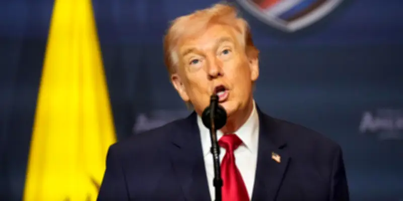 Trump lance une coalition militaire contre les cartels et menace Cuba lors du sommet Bouclier des Amériques