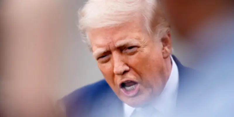 Trump menace d'utiliser l'ICE pour les contrôles de sécurité aéroportuaires