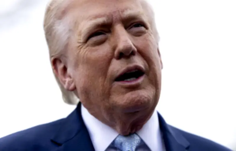 Trump moque Starmer via un sketch satirique britannique sur les tensions diplomatiques