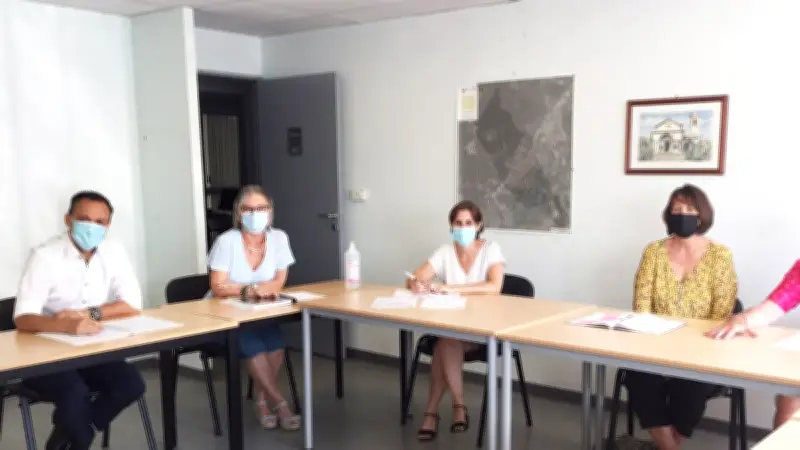 Uchaud prépare la rentrée scolaire avec élus et directeurs d'établissements