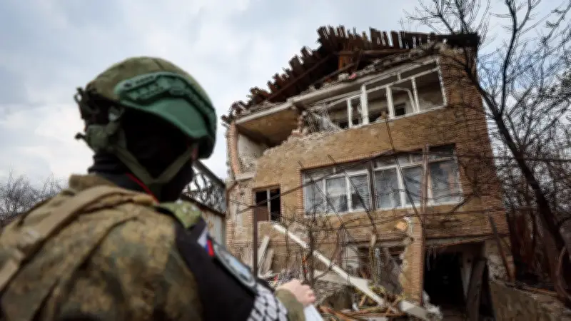 Ukraine : 283 drones lancés sur la Russie lors d'un assaut record avant des pourparlers avec Washington