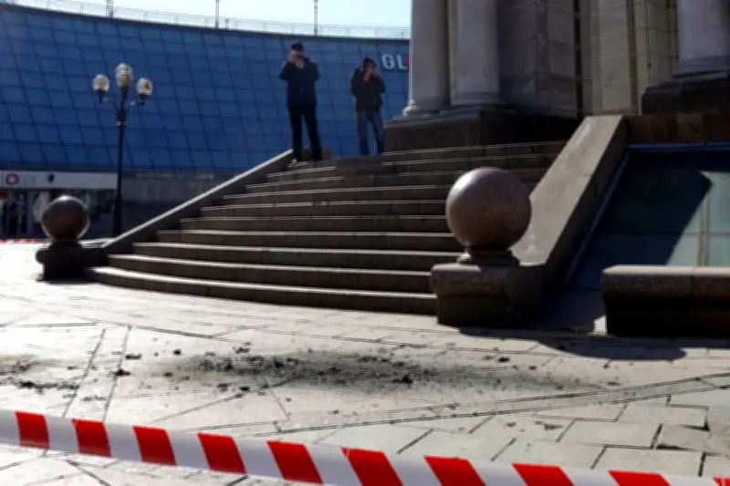 Ukraine : Explosions à Kyiv lors d'une rare attaque aérienne russe en plein jour