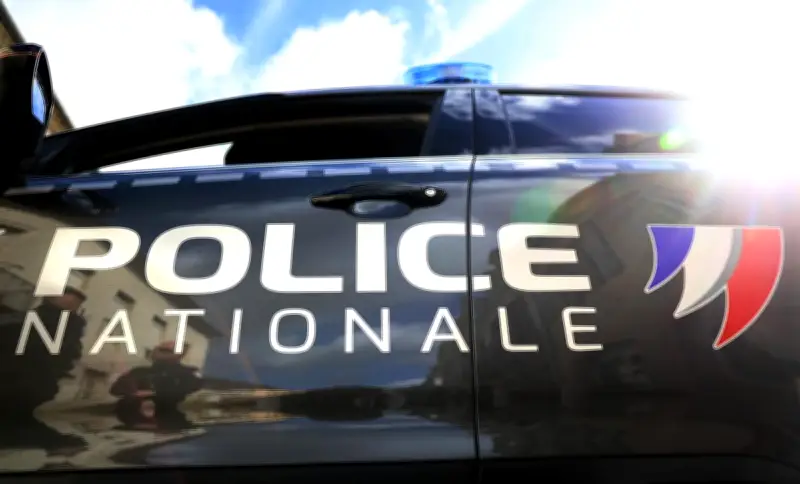 Un attentat déjoué devant une banque américaine à Paris, un homme interpellé