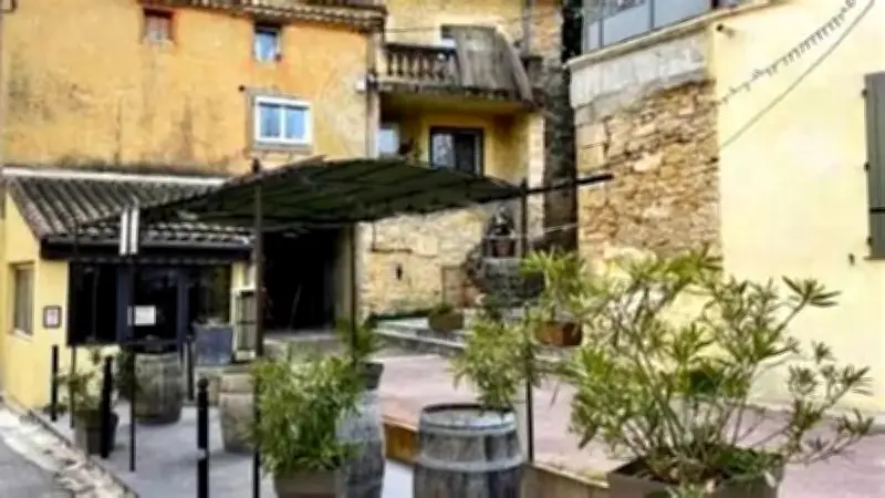 Un bar à huîtres éphémère à Tresques pour soutenir les ostréiculteurs de Bouzigues