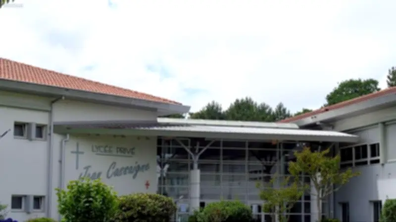 Un directeur scolaire mis à pied après la révélation d'une plainte pour viol