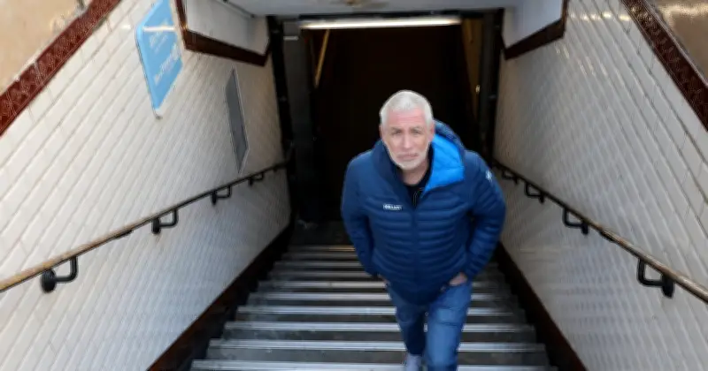 Un ex-espion français accusé de mythomanie dans son autobiographie controversée