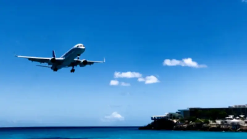 Un fonctionnaire martiniquais conteste la fin du remboursement de son trajet Bordeaux-Paris