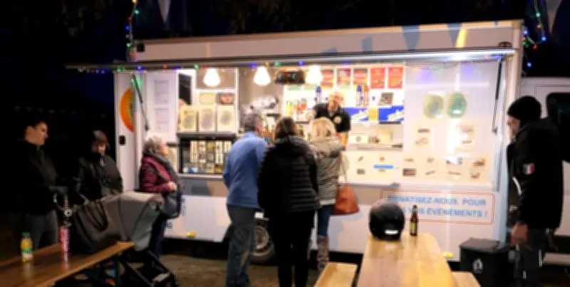 Un food-truck Chez Titoun's propose des spécialités belges et frites à Ajaccio