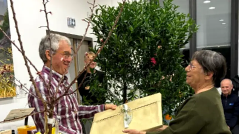 Un hommage surprise émouvant pour le maire sortant Daniel Boyer à Aigaliers