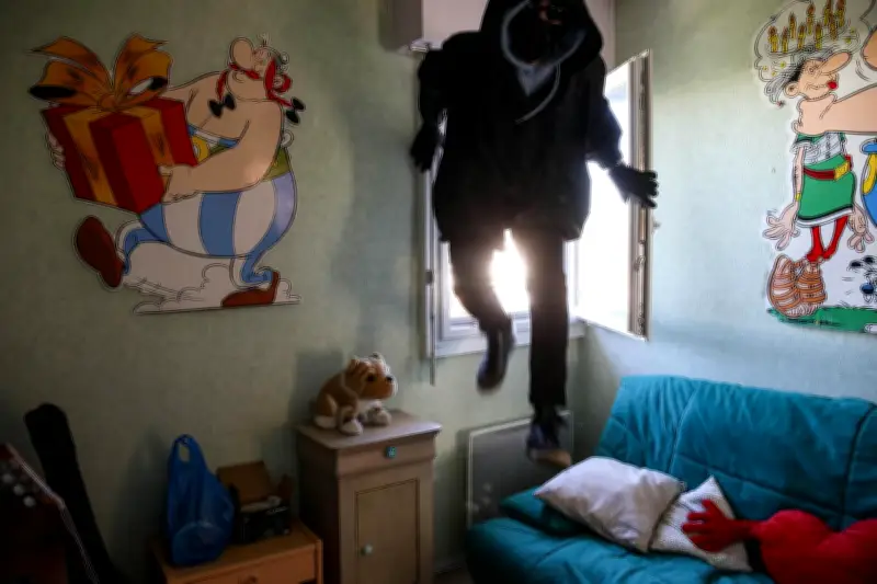 Un homme schizophrène jugé pour vol à Bergerac après avoir vidé un frigo