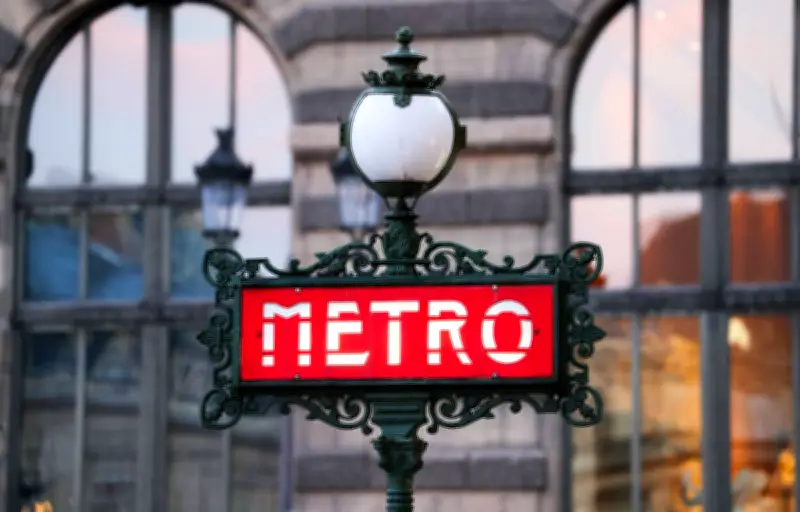 Un médecin de Poitiers interpellé pour avoir filmé sous une jupe à Châtelet