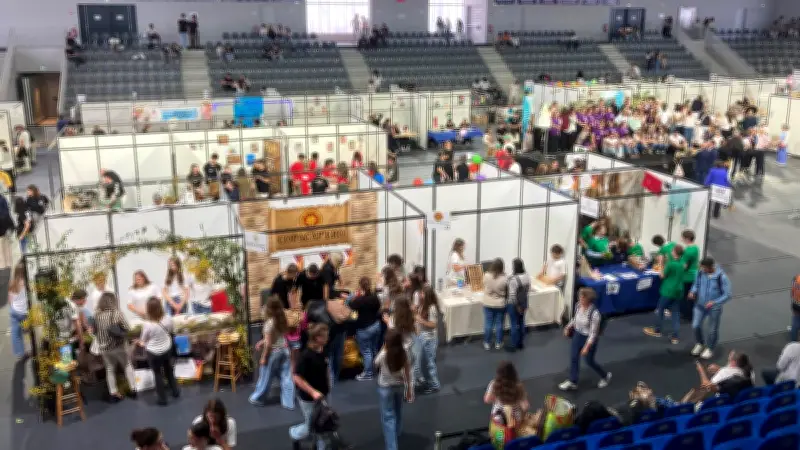 Un millier de jeunes découvrent l'entrepreneuriat au festival des mini-entreprises à Béziers