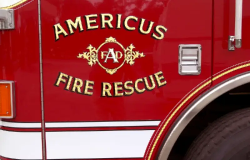 Un miraculé sauvé après quatre jours piégé dans la boue d'une carrière