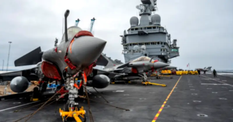 Un officier trahit la position du Charles-de-Gaulle via sa montre connectée