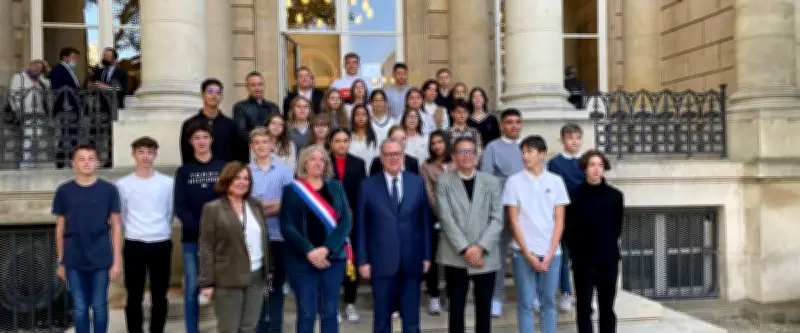 Un professeur d'Alès et ses élèves applaudis à l'Assemblée nationale