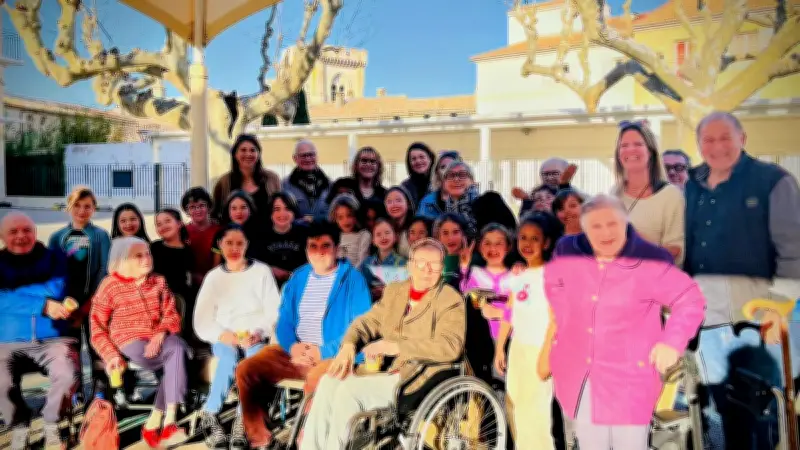 Un projet intergénérationnel fructueux unit élèves et seniors à Villeneuve-lès-Avignon