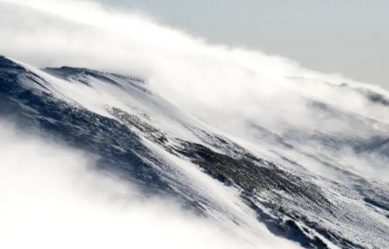 Un randonneur survit deux nuits glaciales dans les Adirondacks, sauvé par hélicoptère