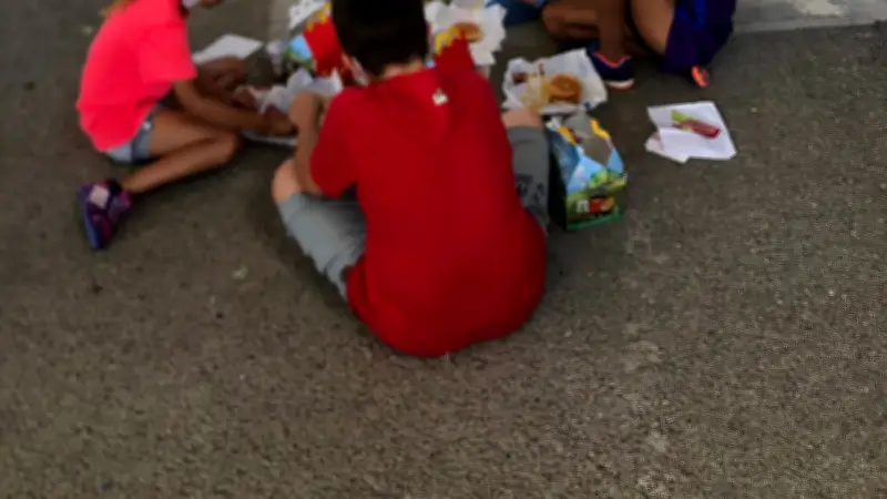 Un repas surprise McDonald's et une tombola pour tous clôturent l'année au centre de loisirs de Clarensac