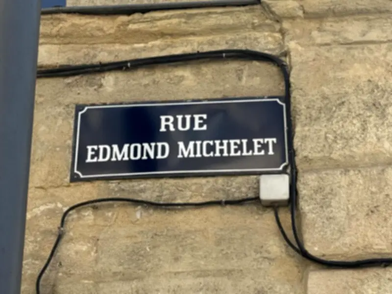 Un sans-abri de 52 ans retrouvé mort en plein cœur de Bordeaux