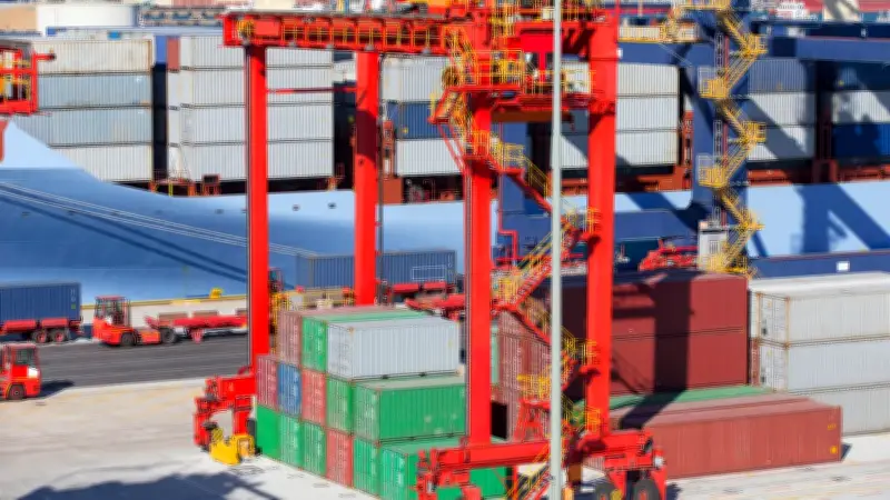 Un travailleur meurt écrasé par un conteneur lors du déchargement d'un navire à l'île d'Yeu