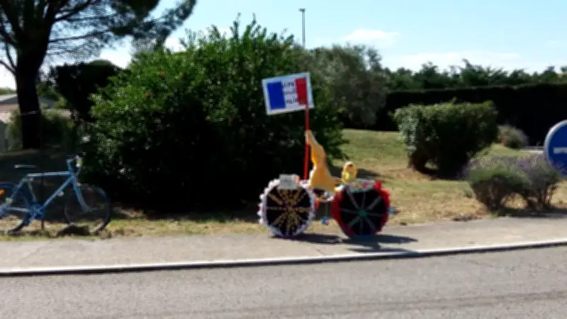 Un vélo unique créé par des écoliers pour le Tour de France exposé à Foissac