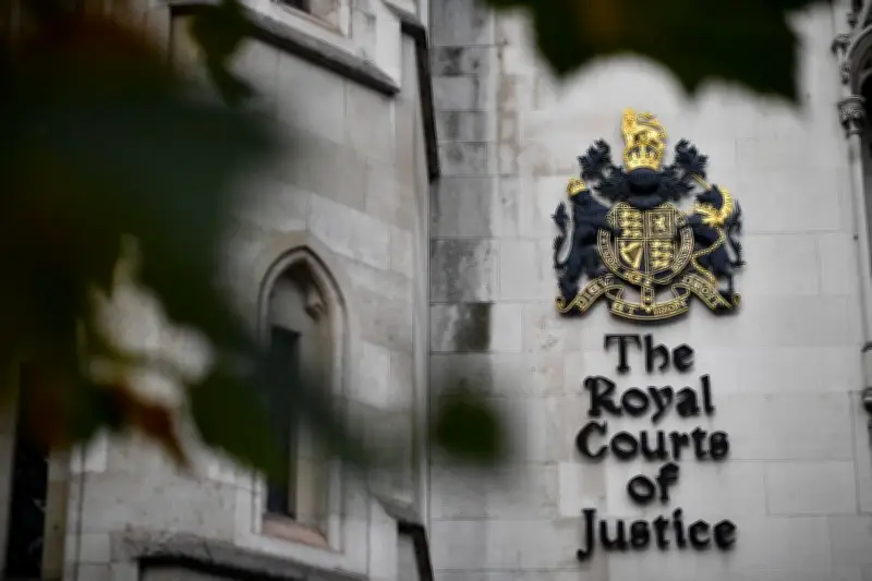 Une Britannique, deux amants jumeaux et un casse-tête juridique pour la paternité