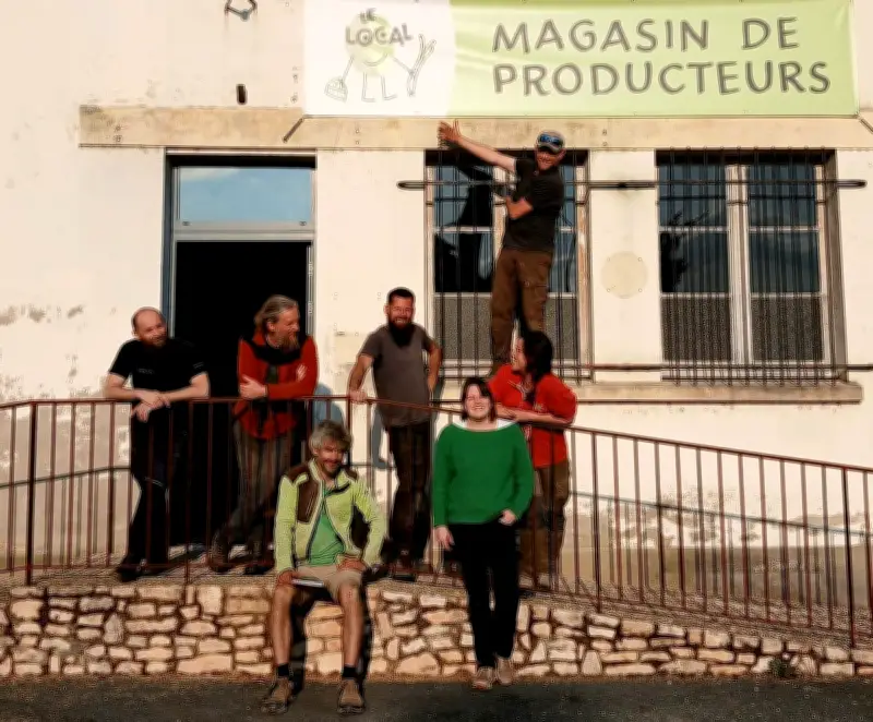 Une épicerie bio locale ouvre à Saint-Cyprien, portée par des maraîchers et l'association Le Local