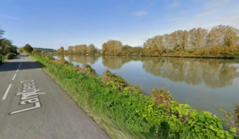 Une voiture chute dans l'Adour au Pays basque après un oubli de frein à main
