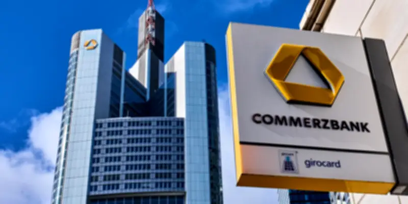 UniCredit lance une nouvelle offensive pour forcer l'union avec Commerzbank