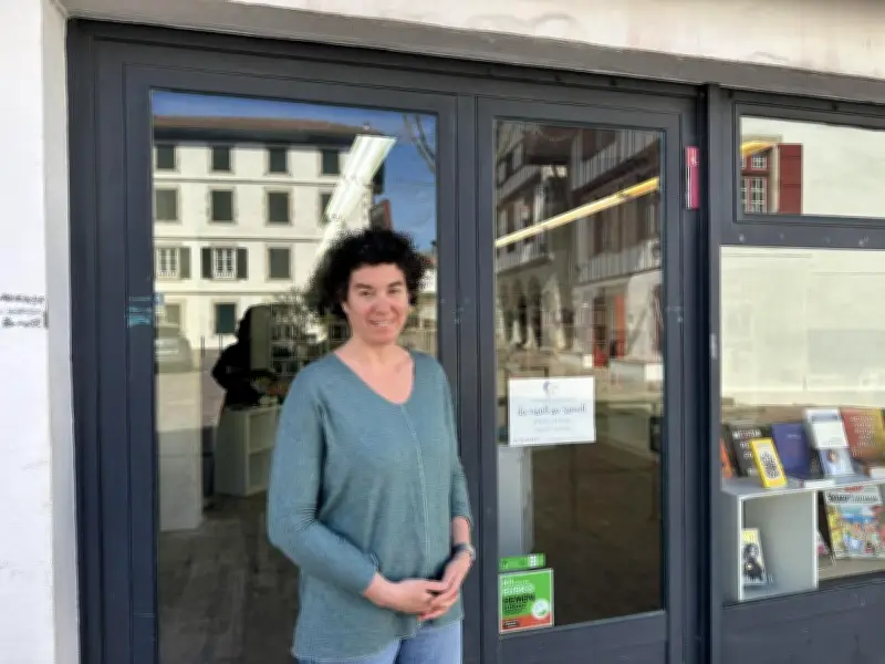 Urrugne : Isabelle Bousquet ouvre Au Clair de Plume, un café-librairie engagé