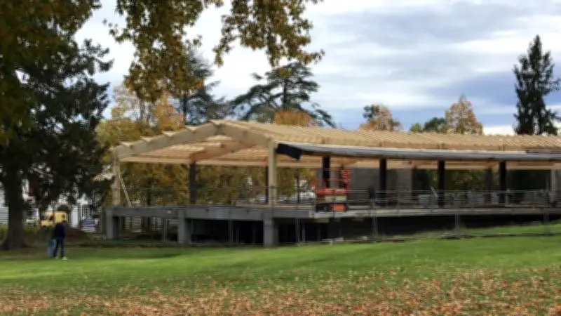 Ustaritz : l'architecte Bénédicte Naturel révèle les secrets techniques de la future médiathèque