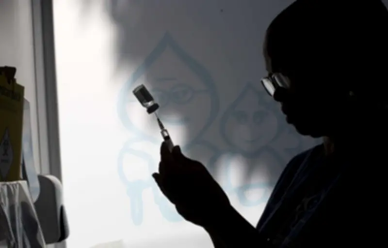 Vaccin Ixchiq : 21 effets indésirables graves recensés en France par l'ANSM