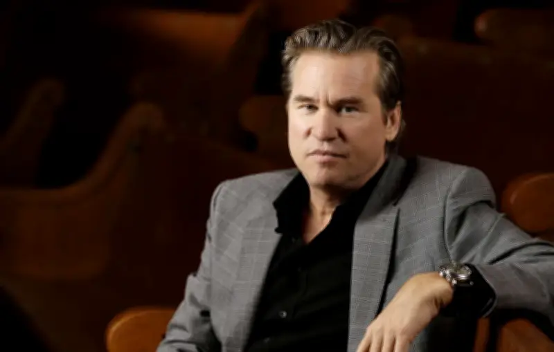 Val Kilmer pourrait rejouer grâce à l'IA après son décès, avec l'accord de sa famille