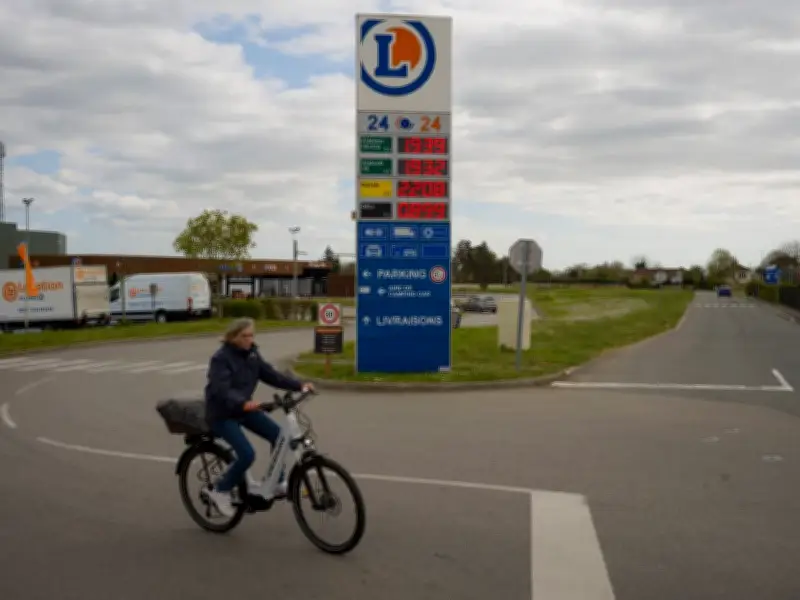 Vendée : la flambée des prix du carburant modifie les habitudes de déplacement