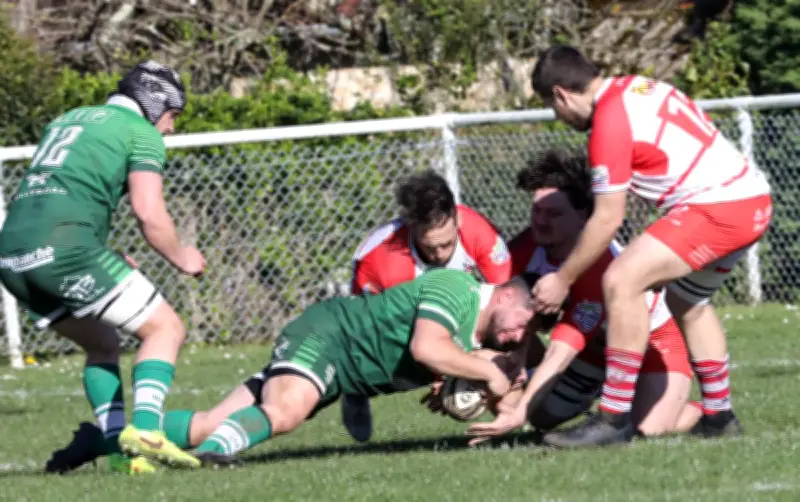 Vergt renverse Sem-Gallet dans un derby accroché et s'approche du barrage